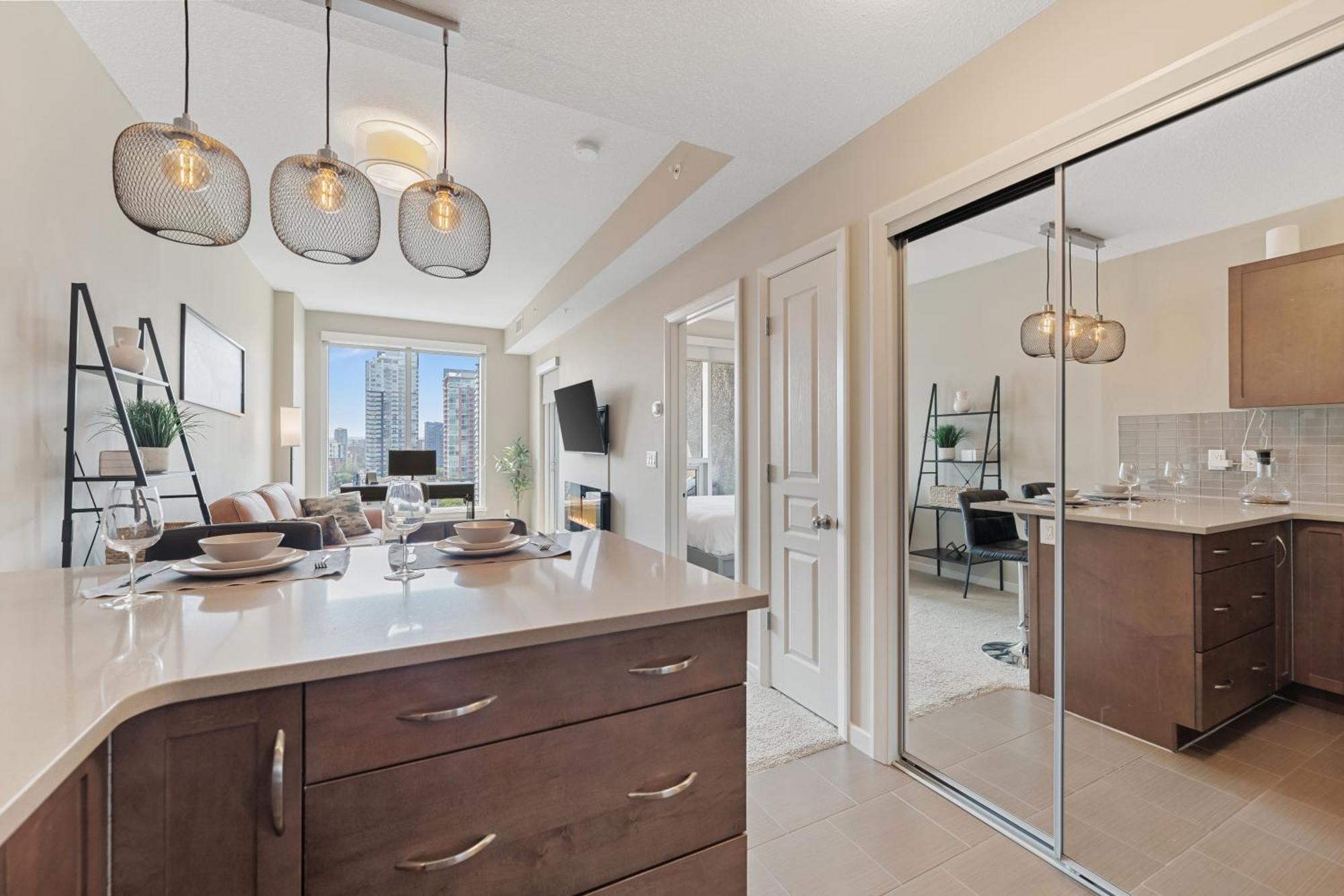 Heart Of Downtown Calgary Spacious Luxury Condo With Stunning Views And Premium Amenities 외부 사진